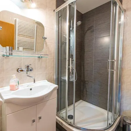 Dom Frana Krala Gasthof *